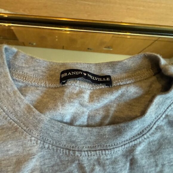 Pre-loved Grey Brandy Melville Colorado Long Sleeve Short T - One Size (S/M) - Picture 5 of 5